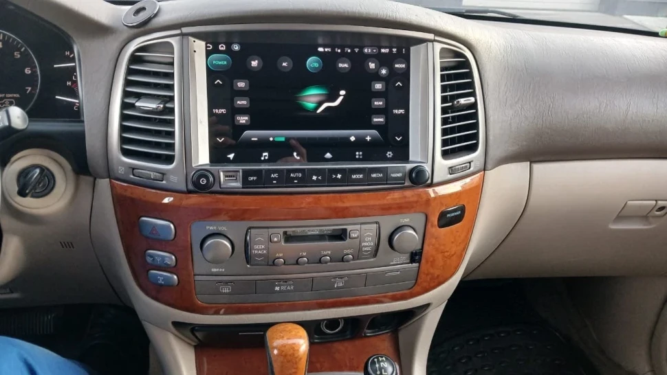 Штатная магнитола Teyes CC3L WiFi 2/32 Toyota Land Cruiser 100 (2002-2007) F2 Тип-C