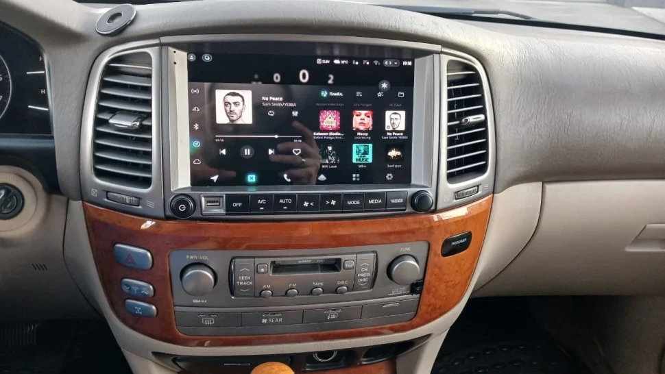 Штатная магнитола Teyes CC4 Pro 12/256 Lexus LX470 (2002-2007) F2 Тип-C